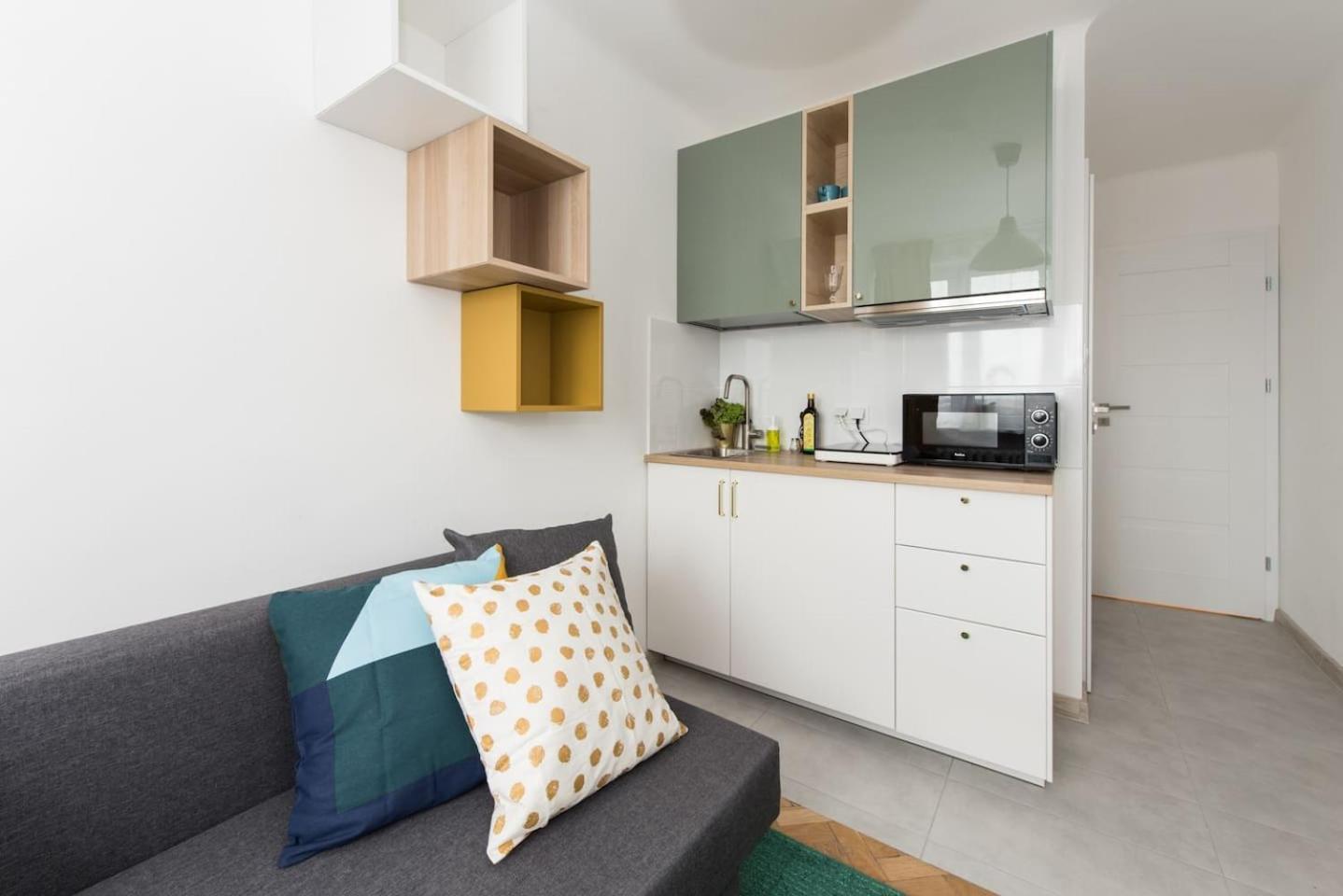 Superapart Belwederska Room B Ministudio وارسو المظهر الخارجي الصورة